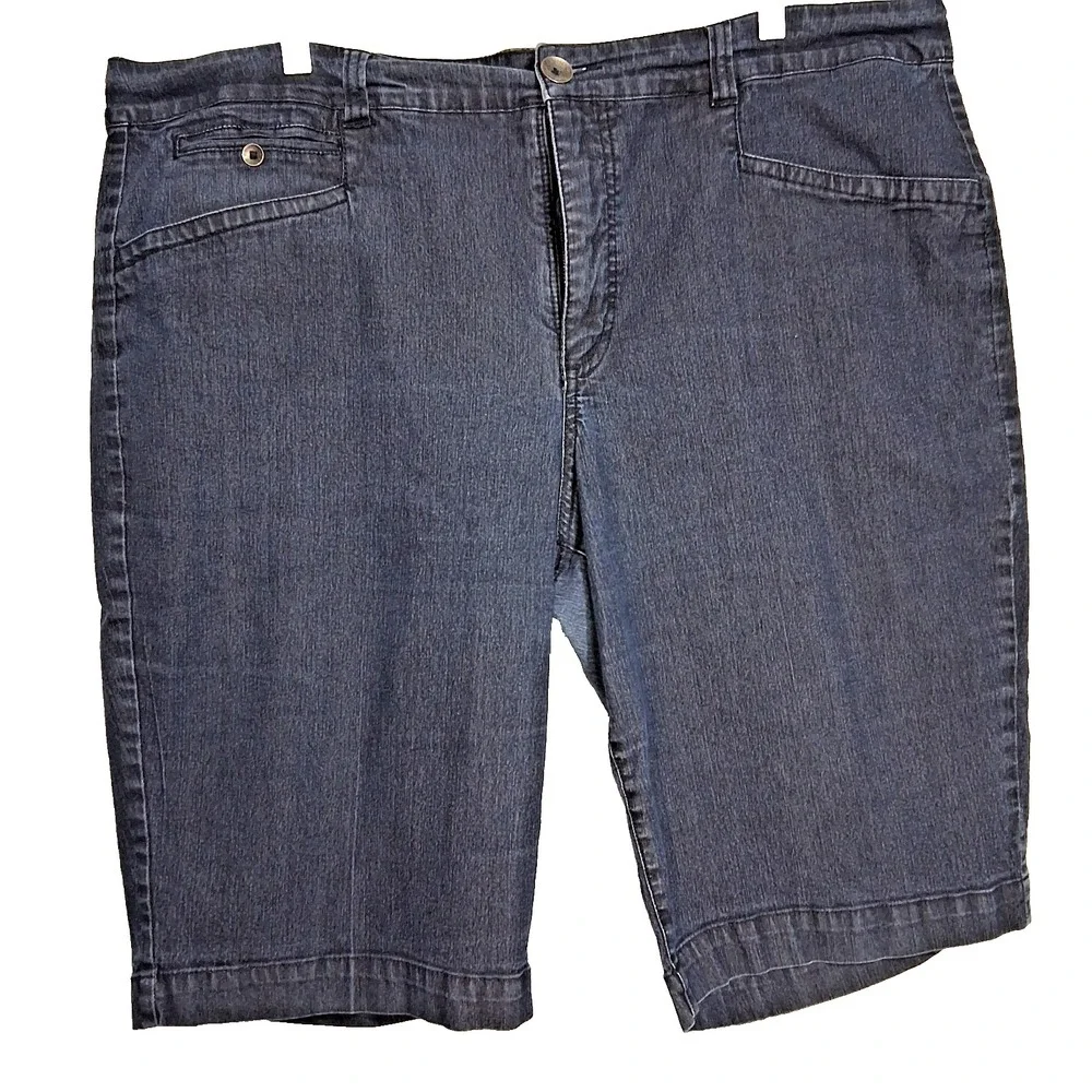 Bandolino Jeans Womens Plus Size 20W Ivette Jean Bermuda Style to Knee 5 pocket